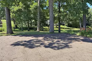 5022 Lawndale St NW, Canton, OH 44708 - Photo 3