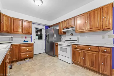 5260 Huckleberry Street NW, North Canton, OH 44720 - Photo 7
