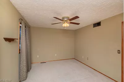 7456 Hidden Glen Drive, Amherst, OH 44001 - Photo 19