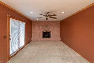 7456 Hidden Glen Dr, Amherst, OH 44001 - Photo 11