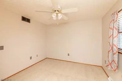 7456 Hidden Glen Drive, Amherst, OH 44001 - Photo 21