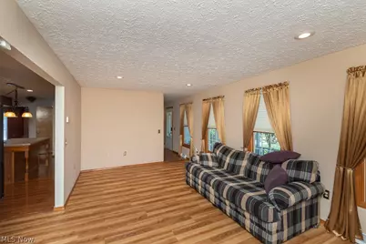 7456 Hidden Glen Drive, Amherst, OH 44001 - Photo 3