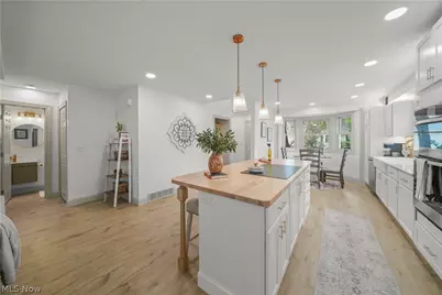 775-6 Hampton Circle, Aurora, OH 44202 - Photo 3