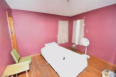 923 E Philadelphia Avenue, Youngstown, OH 44502 - Photo 5