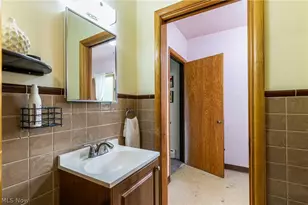 8060 Sigle Ln, Poland, OH 44514 - Photo 23