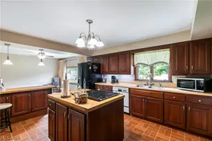 8060 Sigle Ln, Poland, OH 44514 - Photo 11
