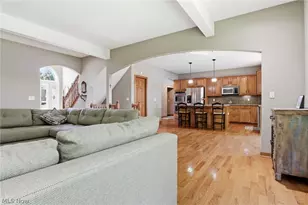8255 Hemingway Ln, Concord Twp, OH 44060 - Photo 11