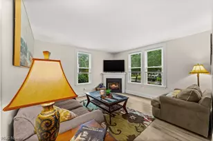 4721 Maple St, Willoughby, OH 44094 - Photo 5