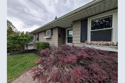 545 N Ray Drive, Zanesville, OH 43701 - Photo 5