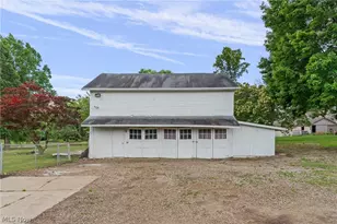 7160 Strausser St NW, North Canton, OH 44720 - Photo 5