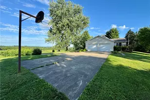 69420 Blaine Chermont Rd, Bridgeport, OH 43912 - Photo 9