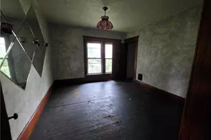 214 W Church St, Newcomerstown, OH 43832 - Photo 21