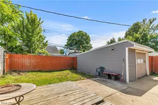 12401 Brighton Ave, Loveland, OH 44111 - Photo 17