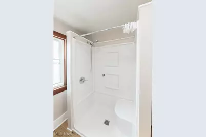 2233 E 33rd Street, Lorain, OH 44055 - Photo 7