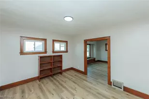 2233 E 33rd St, Lorain, OH 44055 - Photo 17