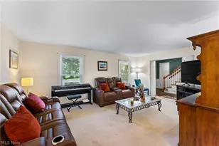 147 Mayflower Dr, Boardman, OH 44512 - Photo 3