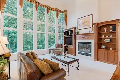 4013 Meadowvale Court, Akron, OH 44333 - Photo 11