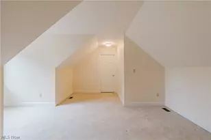 4013 Meadowvale Ct, Akron, OH 44333 - Photo 35