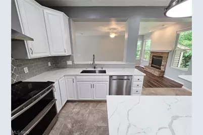 1901 Pembrooke Lane, Avon, OH 44011 - Photo 17