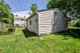 682 Iroquois Trail, Willoughby, OH 44094 - Photo 29