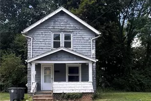 107 W Dalton St, Akron, OH 44310 - Photo 1