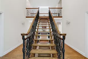 17331 Old Tannery Trail, Chagrin Falls, OH 44023 - Photo 3