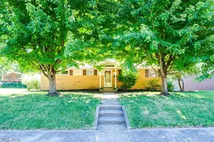 904 Woodside Ave SE, North Canton, OH 44720 - Photo 1