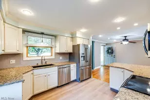 904 Woodside Ave SE, North Canton, OH 44720 - Photo 11