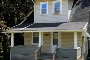 702 W Thornton St, Akron, OH 44307 - Photo 1