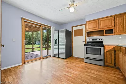 6000 Oakhill Avenue NE, Alliance, OH 44601 - Photo 7