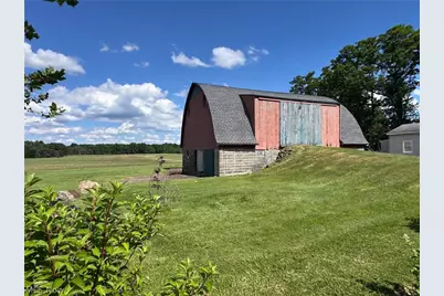 7305 S Duck Creek Road, Berlin Center, OH 44401 - Photo 21