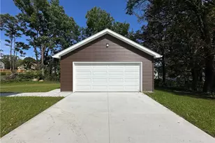 363 Sexton St, Struthers, OH 44471 - Photo 3