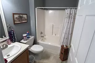 1313 Wynridge Ave, Louisville, OH 44641 - Photo 7