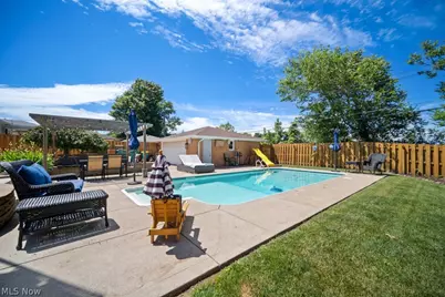 145 E Englewood Drive, Green Hills, OH 44131 - Photo 31