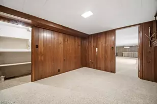1885 W Sprague Rd, Grandview Heights, OH 44147 - Photo 27