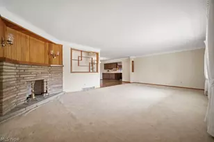 1885 W Sprague Rd, Grandview Heights, OH 44147 - Photo 5