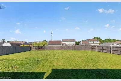 125 Queen Anne Circle, Elyria, OH 44035 - Photo 35