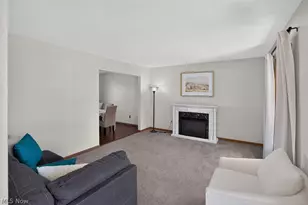 125 Queen Anne Cir, Elyria, OH 44035 - Photo 7