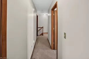 125 Queen Anne Cir, Elyria, OH 44035 - Photo 21