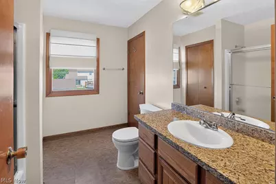 125 Queen Anne Circle, Elyria, OH 44035 - Photo 27