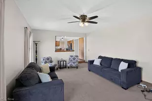 125 Queen Anne Cir, Elyria, OH 44035 - Photo 5