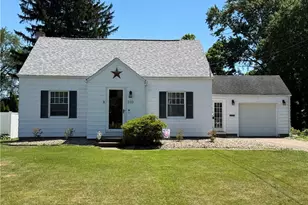 210 Woodrow St NW, North Canton, OH 44720 - Photo 3