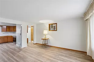 272 Tolbert St, Wadsworth, OH 44281 - Photo 3