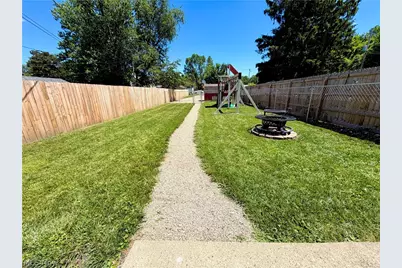 151 Beaver Avenue NE, New Philadelphia, OH 44663 - Photo 3