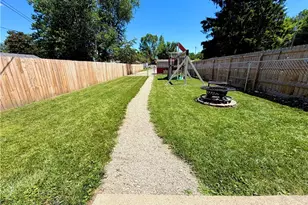 151 Beaver Ave NE, New Philadelphia, OH 44663 - Photo 3