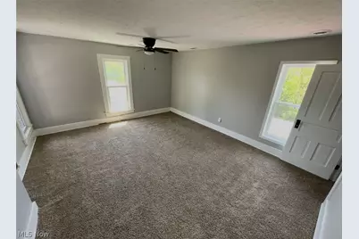 1554 Wheeling Avenue, Zanesville, OH 43701 - Photo 9
