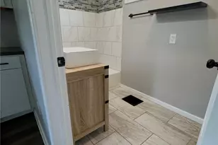 1554 Wheeling Ave, Zanesville, OH 43701 - Photo 7