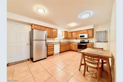 613 McKenna Drive, Williamstown, WV 26187 - Photo 9