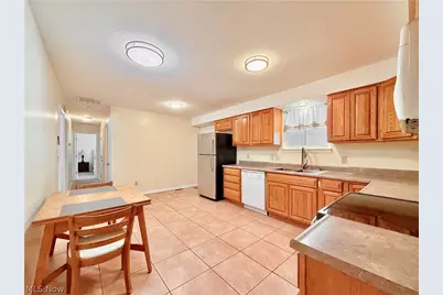 613 McKenna Drive, Williamstown, WV 26187 - Photo 7