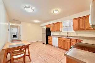 613 McKenna Dr, Williamstown, WV 26187 - Photo 7